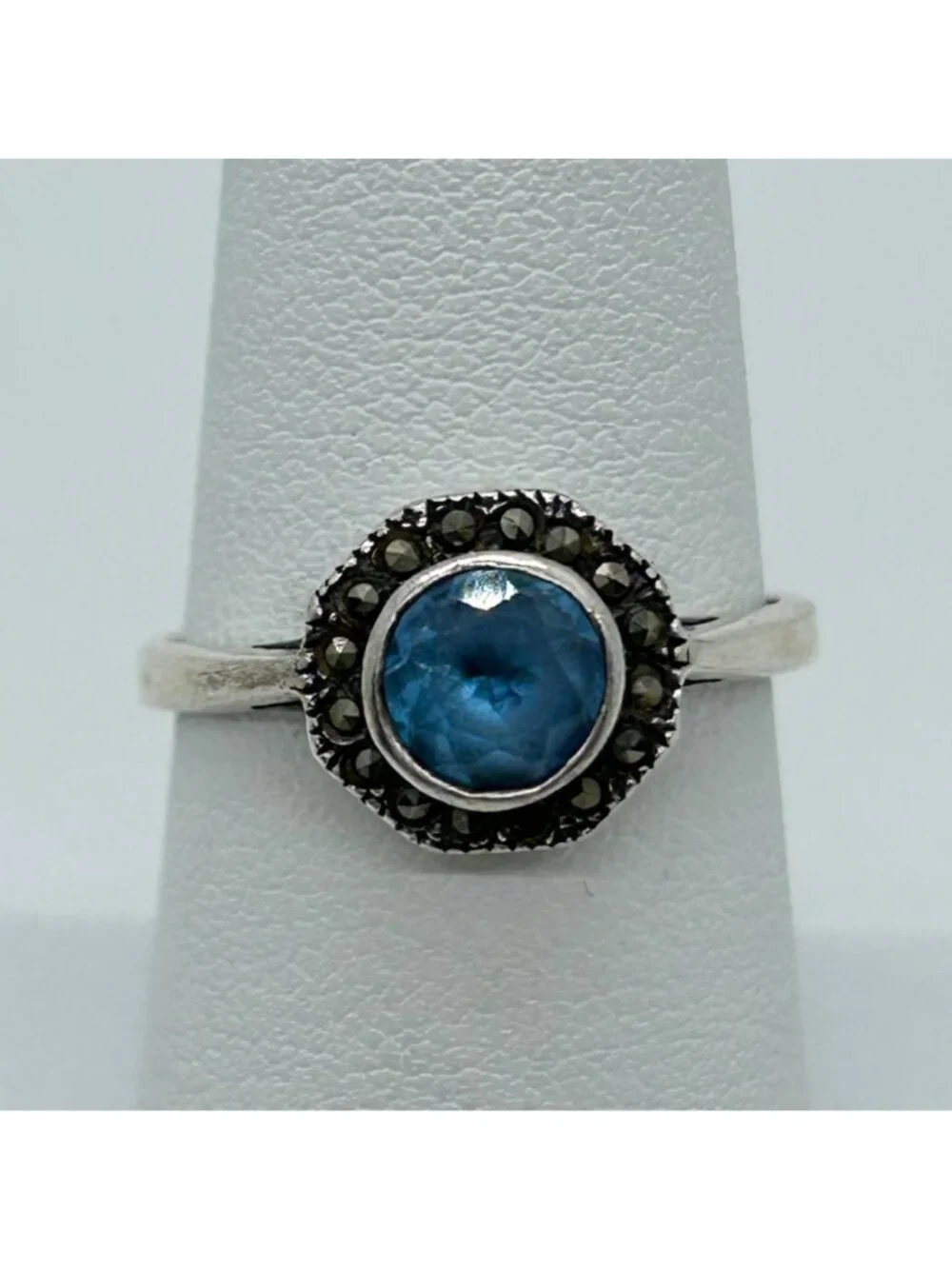 Vintage 925 Sterling Silver Blue Stone & Marcasite Halo Ring Size 6